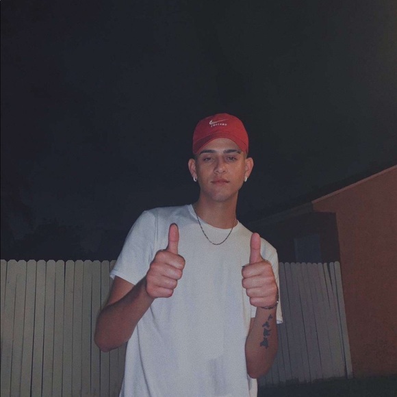 Meet your Posher, Erik - Picture 1 of 1